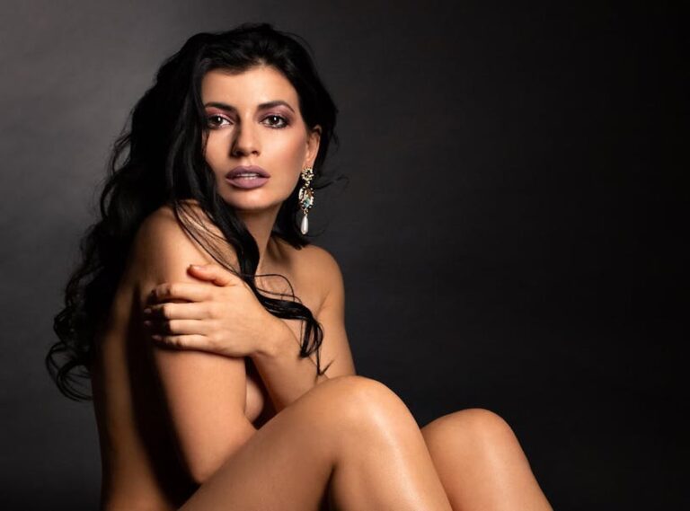 farha khalidi nude